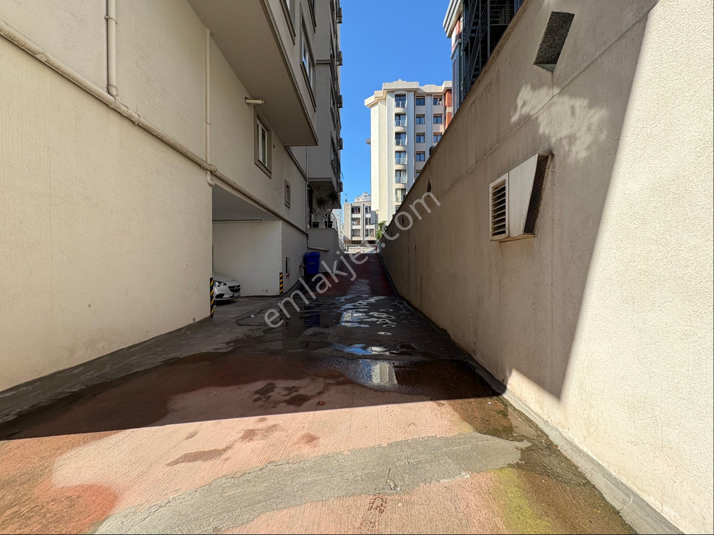 Oben'den Marmaray Sahile Yakın Minibüs Cad. 1. Bina 3+1 85m² Net - Görsel 35