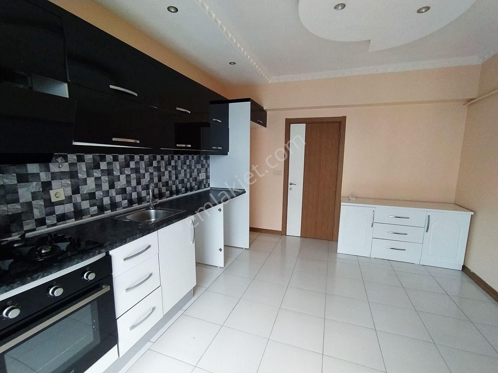 Mertcan Dan Yakacık Meydana Yürüme Site İçi 3+1 Ebeveyn Banyolu - Görsel 14