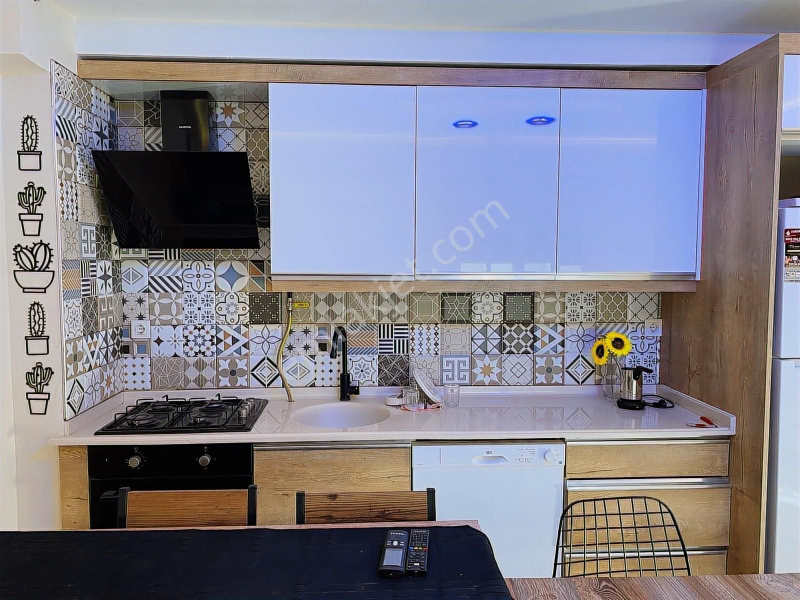 Üniversite Yakını Ful Eşyalı Satılık Daire - Görsel 8