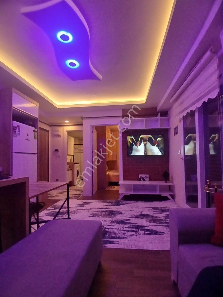 Üniversite Yakını Ful Eşyalı Satılık Daire