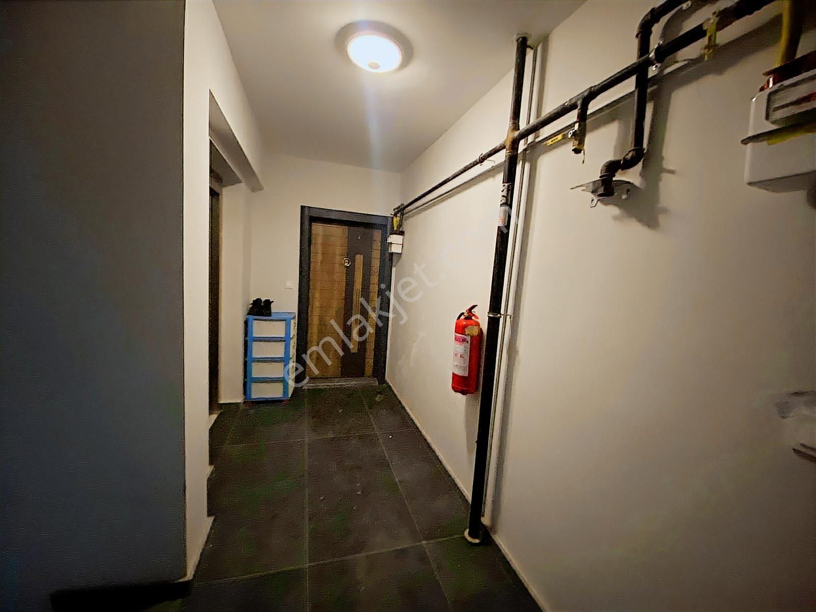 Üniversite Yakını Ful Eşyalı Satılık Daire - Görsel 17