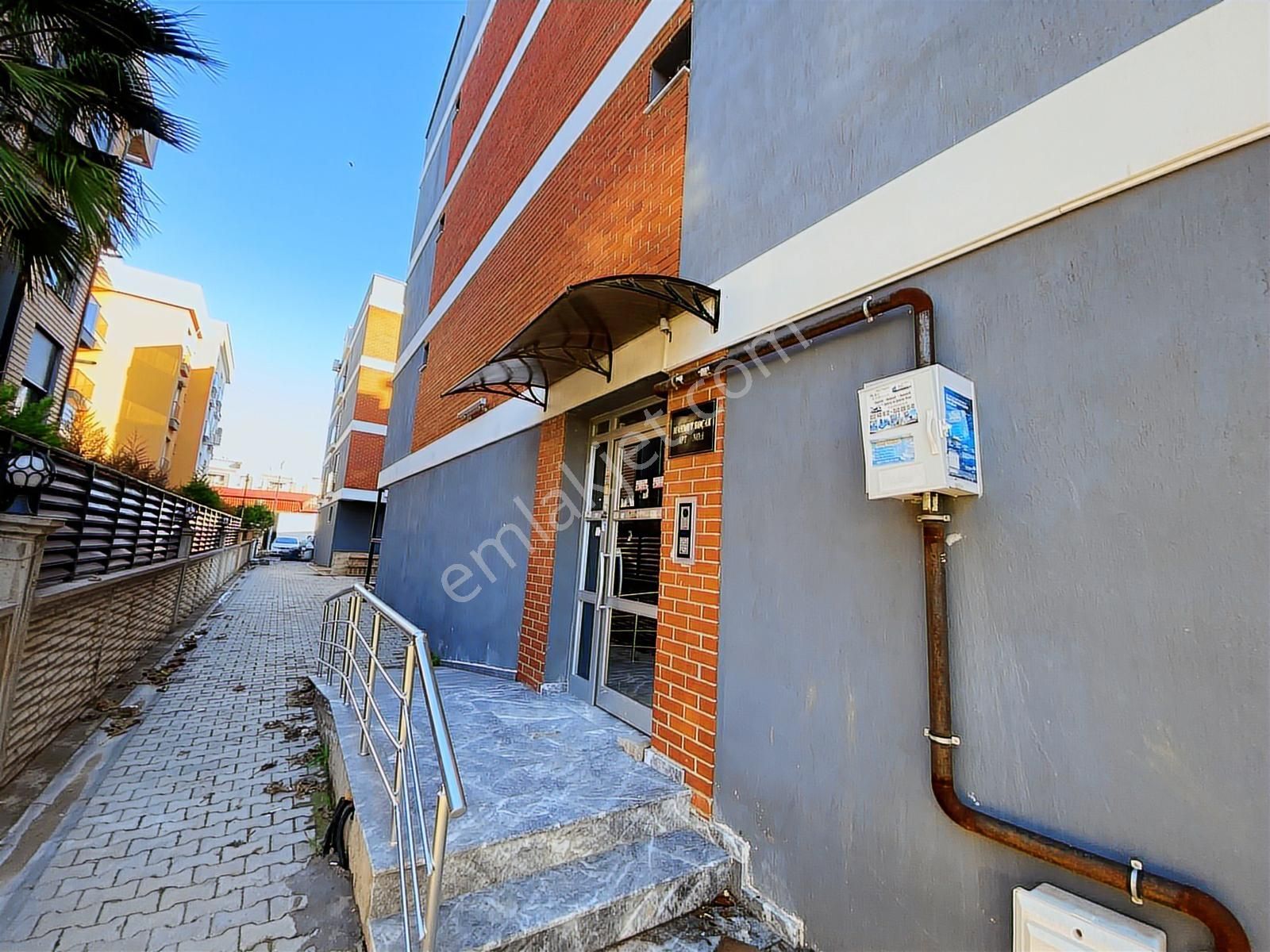 Üniversite Yakını Ful Eşyalı Satılık Daire - Görsel 3