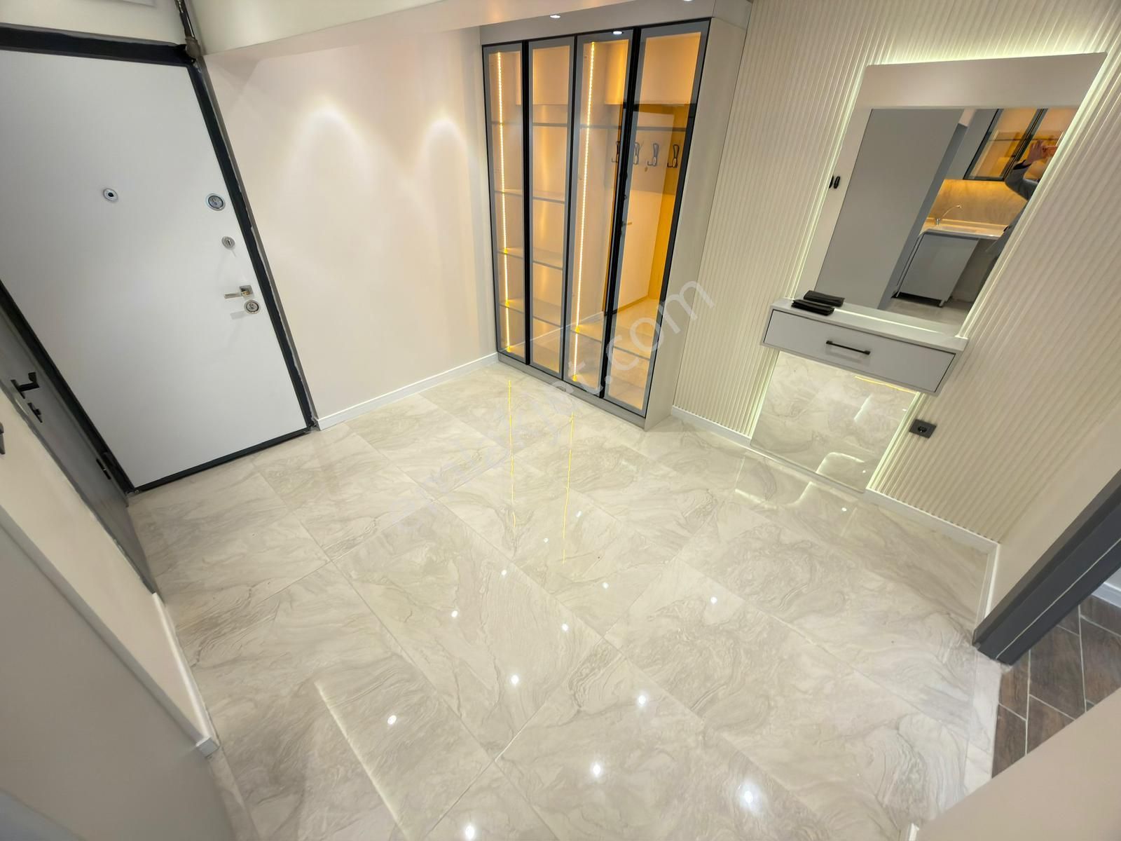 Kariyer'den Etlik Merkezde 1+1 Ultra Lüx Yapılı Kat - Görsel 21