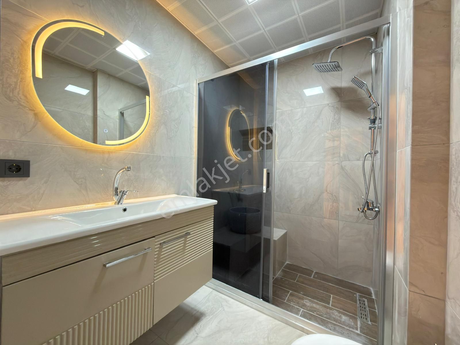 Kariyer'den Etlik Merkezde 1+1 Ultra Lüx Yapılı Kat - Görsel 9