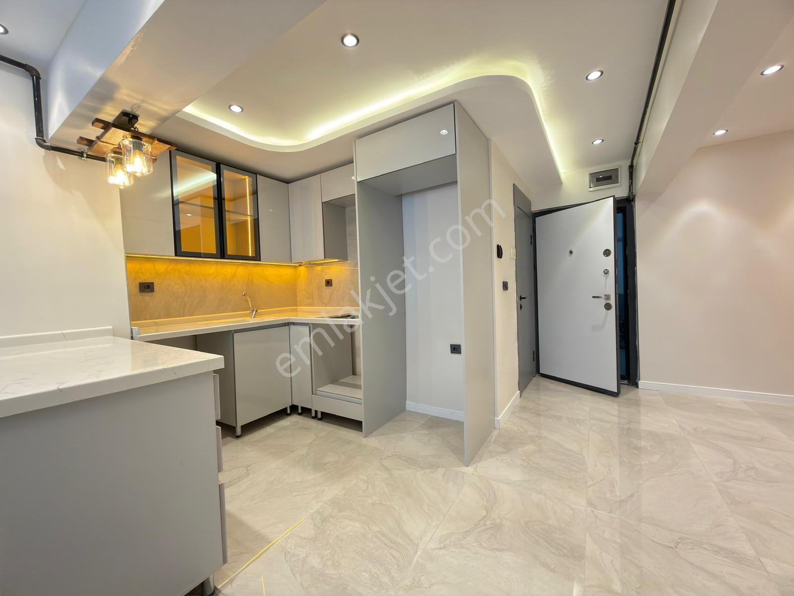 Kariyer'den Etlik Merkezde 1+1 Ultra Lüx Yapılı Kat - Görsel 13