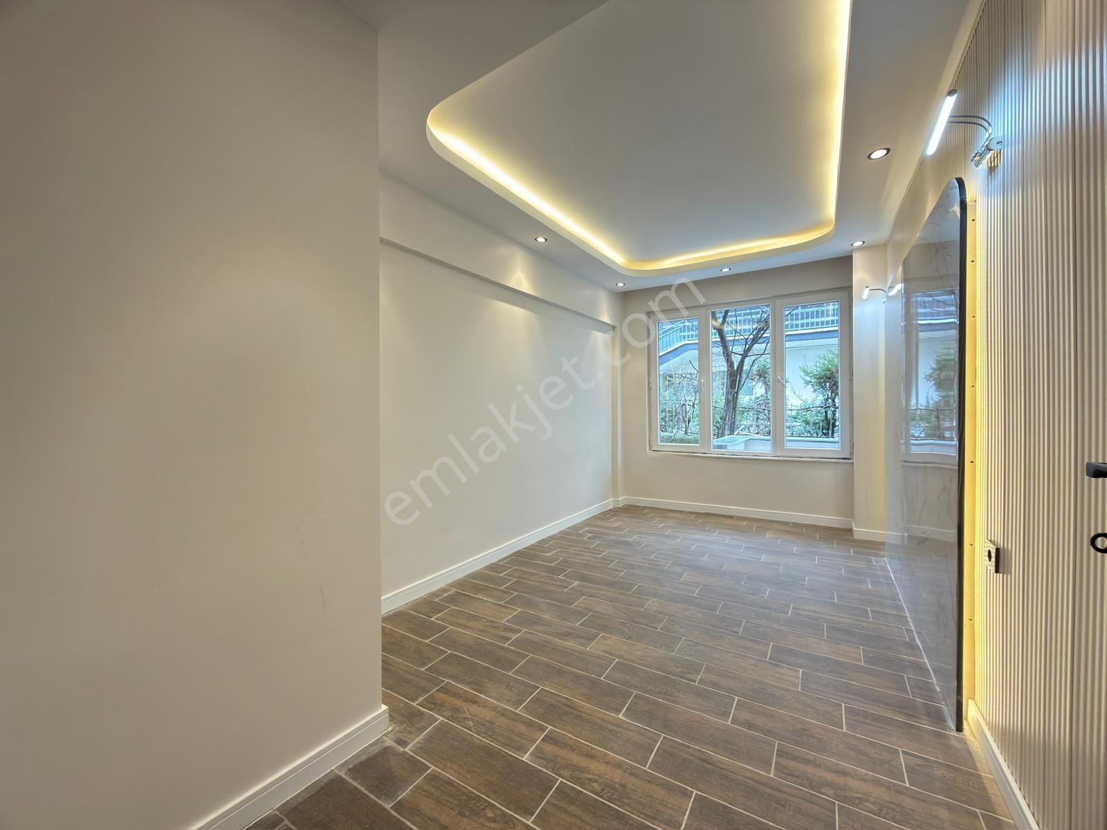 Kariyer'den Etlik Merkezde 1+1 Ultra Lüx Yapılı Kat