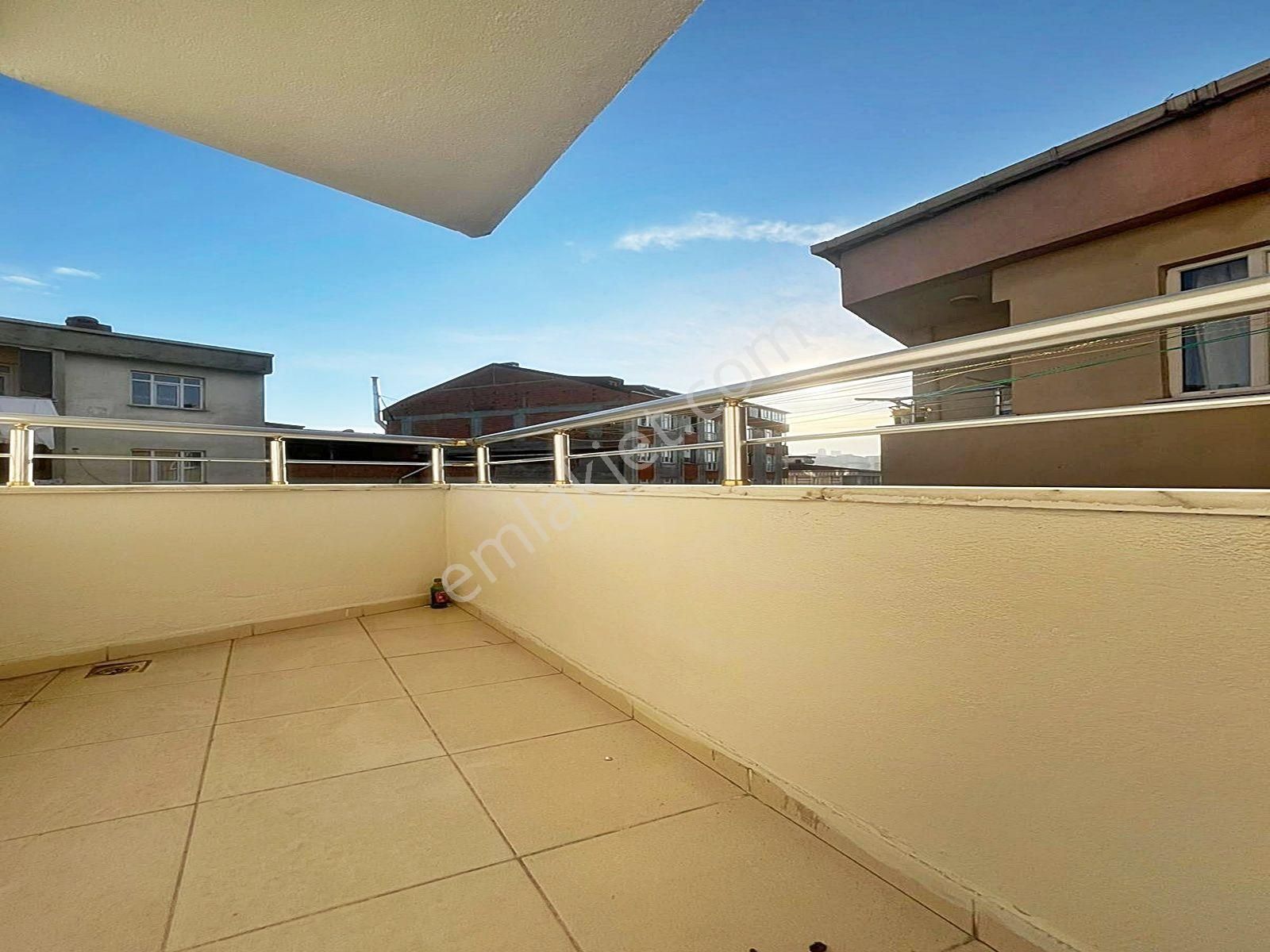 Bağlarçeşme Mahallesinde Çift Balkonlu Minimal Dekorlu Geniş Arakat 2+1 Daire - Görsel 18