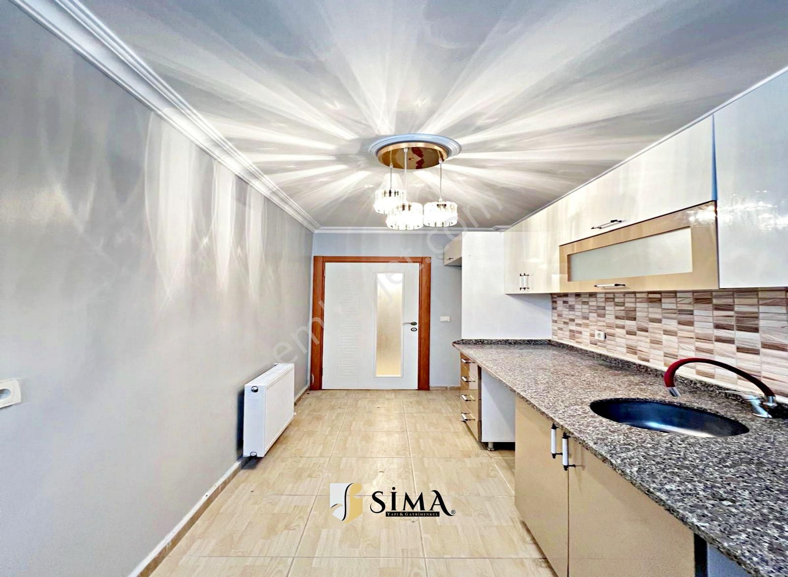 Ebeveyn Banyolu Merkezi Konumda Dekorlu 2+1 Satılık Daire - Görsel 8