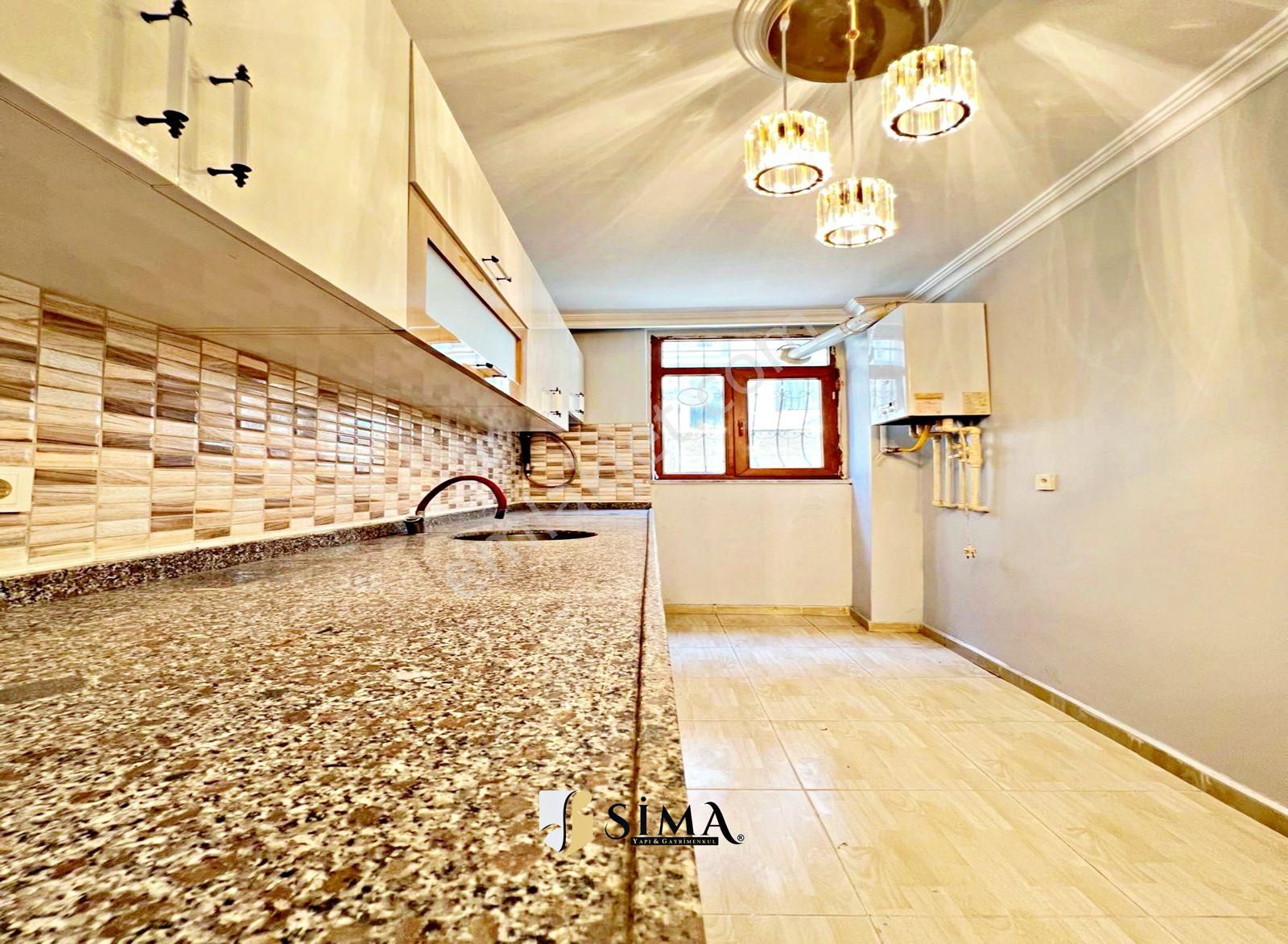 Ebeveyn Banyolu Merkezi Konumda Dekorlu 2+1 Satılık Daire - Görsel 13