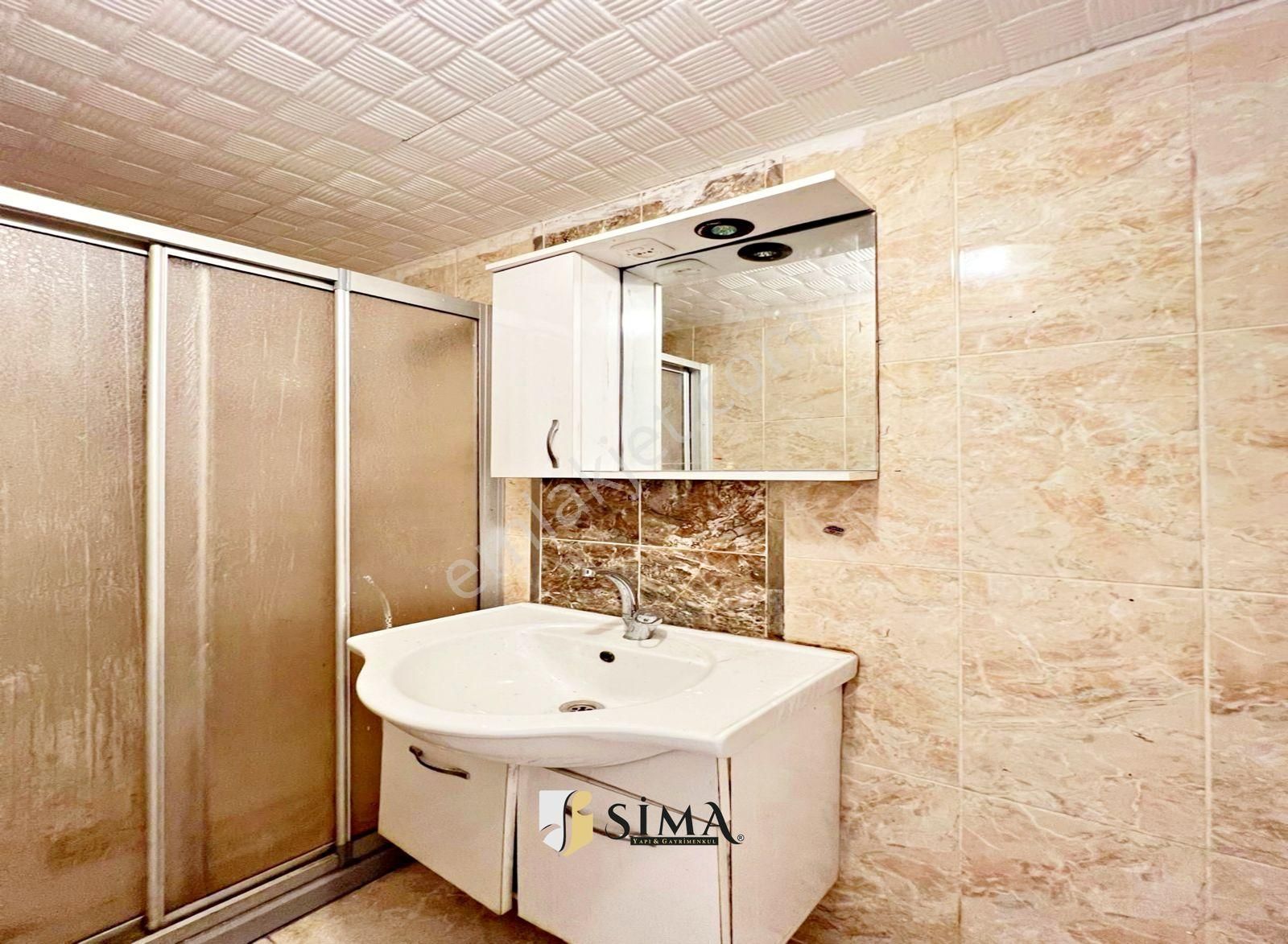 Ebeveyn Banyolu Merkezi Konumda Dekorlu 2+1 Satılık Daire - Görsel 10