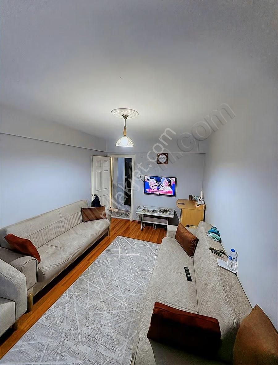 Bayrampaşa Altıntepsi Mah. Yahya Kemal Cad.'de Satılık Daire