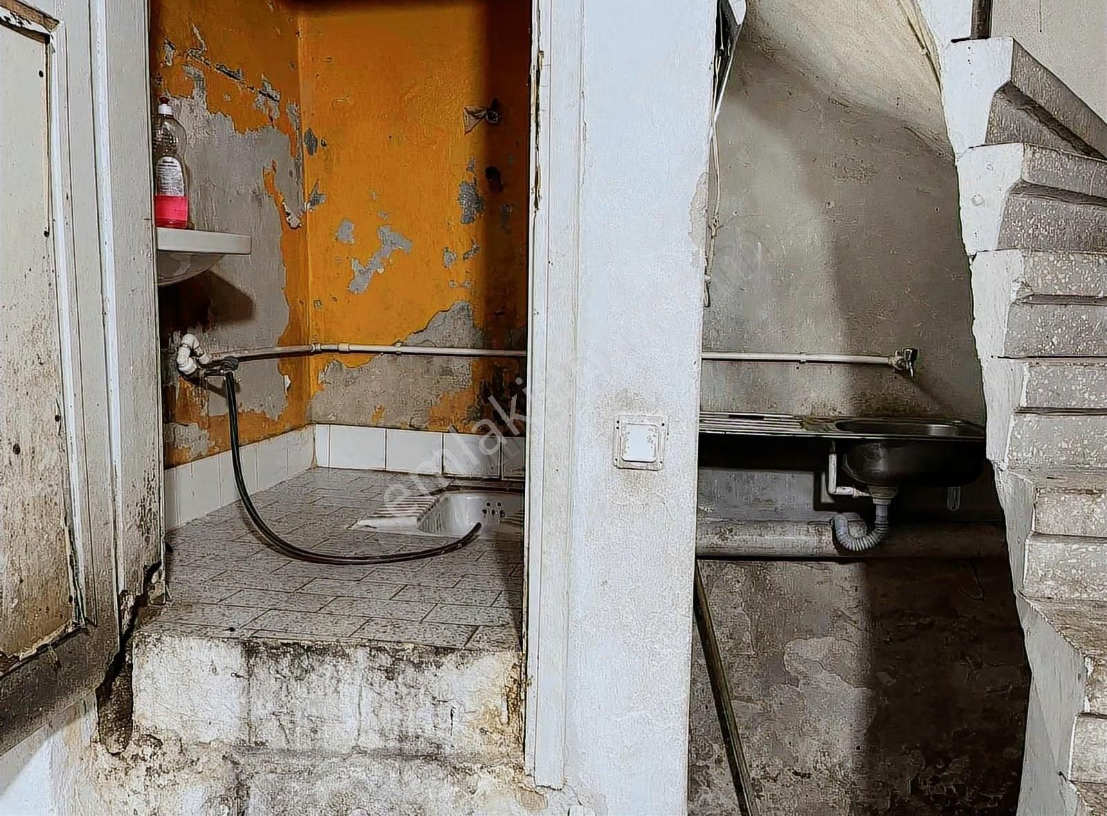 Bayrampaşa Altıntepsi Mh/ 95 M² Çok Amaçlı Atölye/iş Yeri 16.000 - Görsel 4