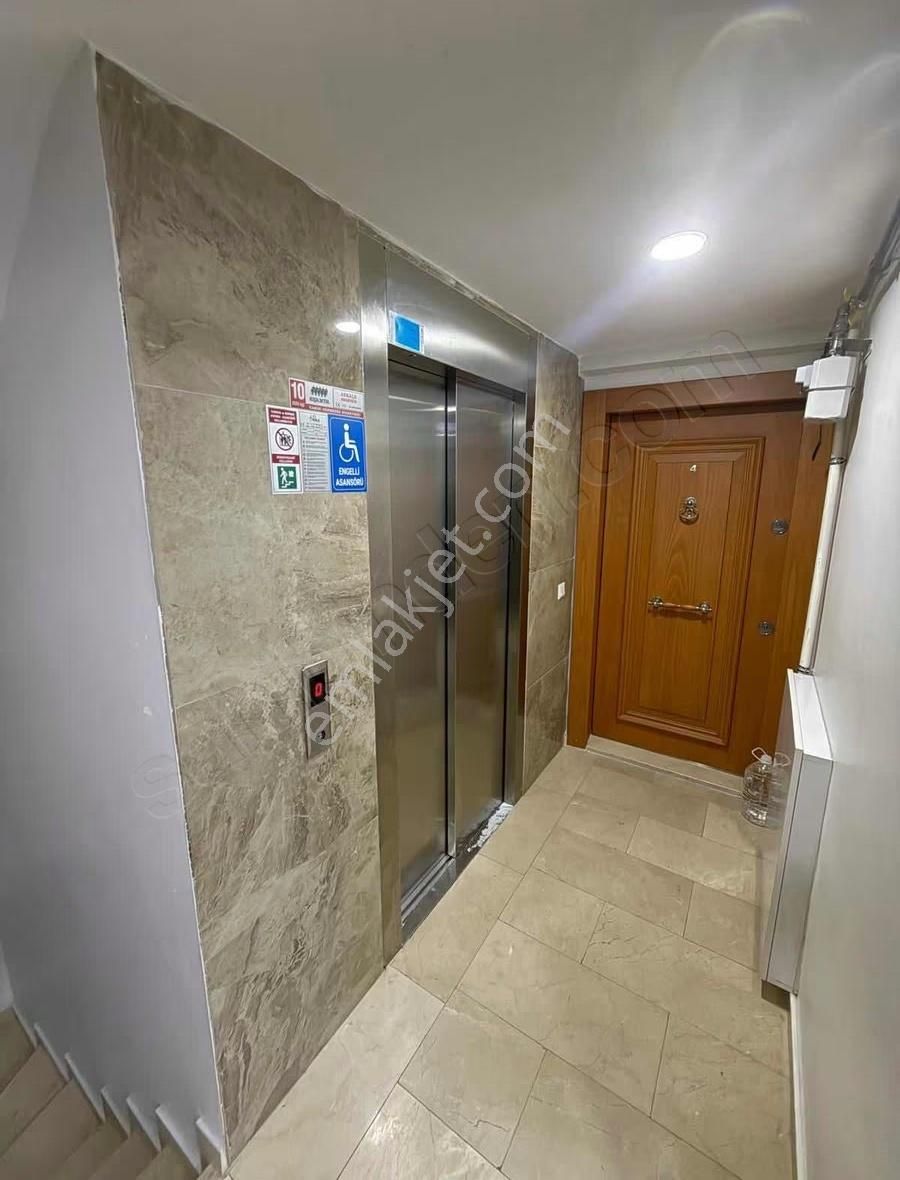 Andaç'dan Bayrampaşa Vatan Mah.'de Satılık Y.bodrum Daire