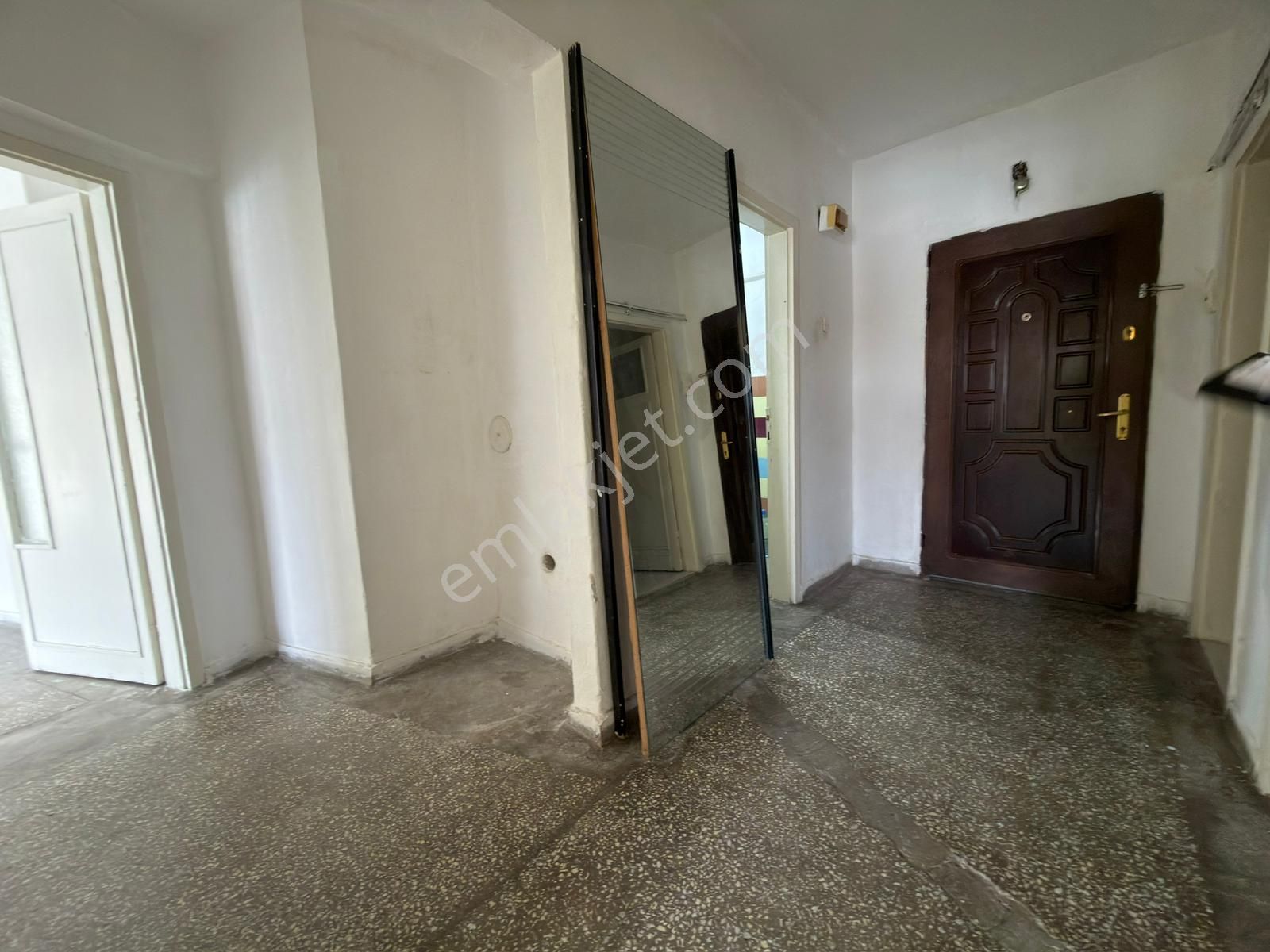 Kariyerden Arakat Yapısız 3+1 Daire 2 Kat Yüksek Kedili - Görsel 23