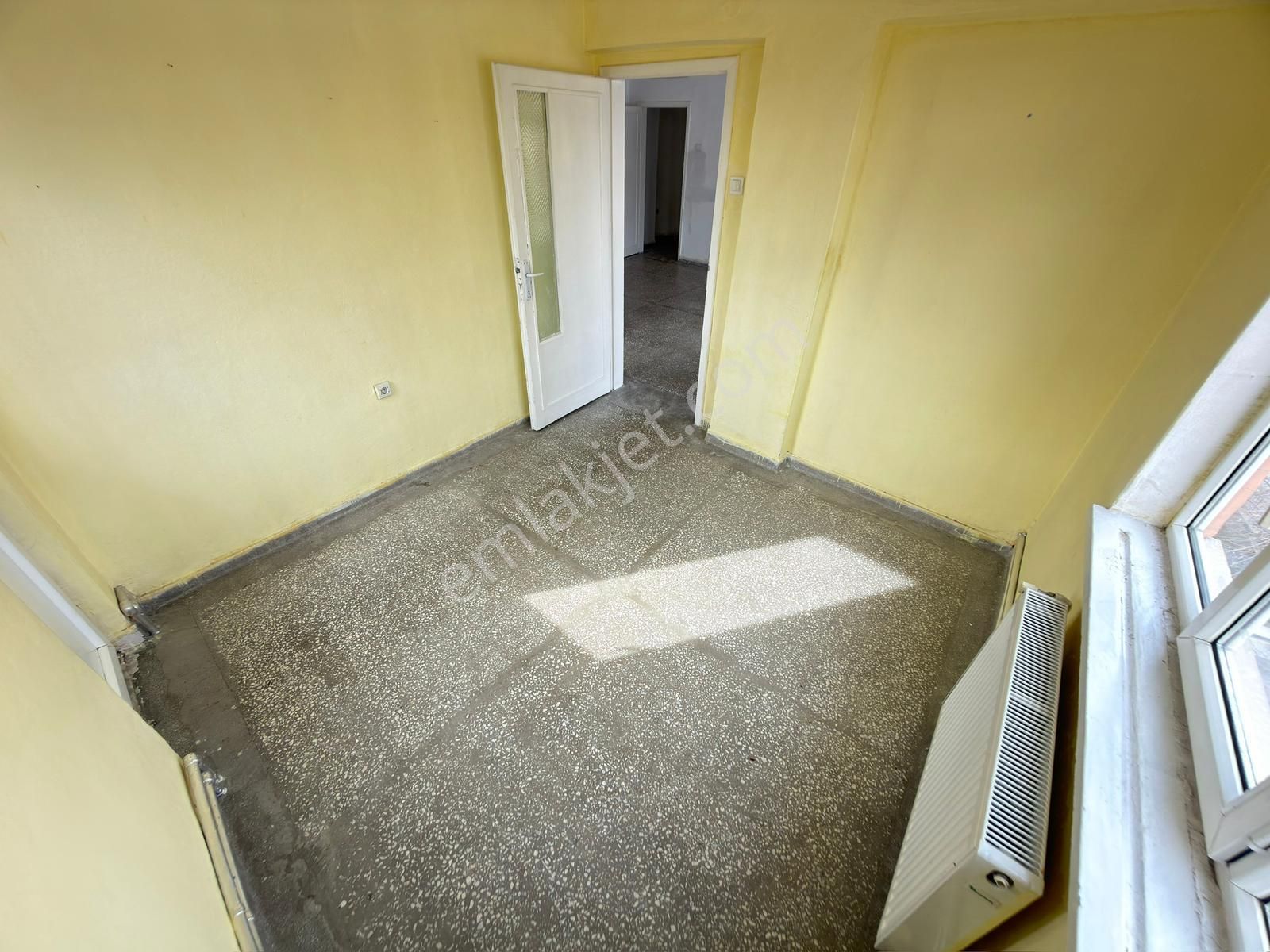 Kariyerden Arakat Yapısız 3+1 Daire 2 Kat Yüksek Kedili - Görsel 11