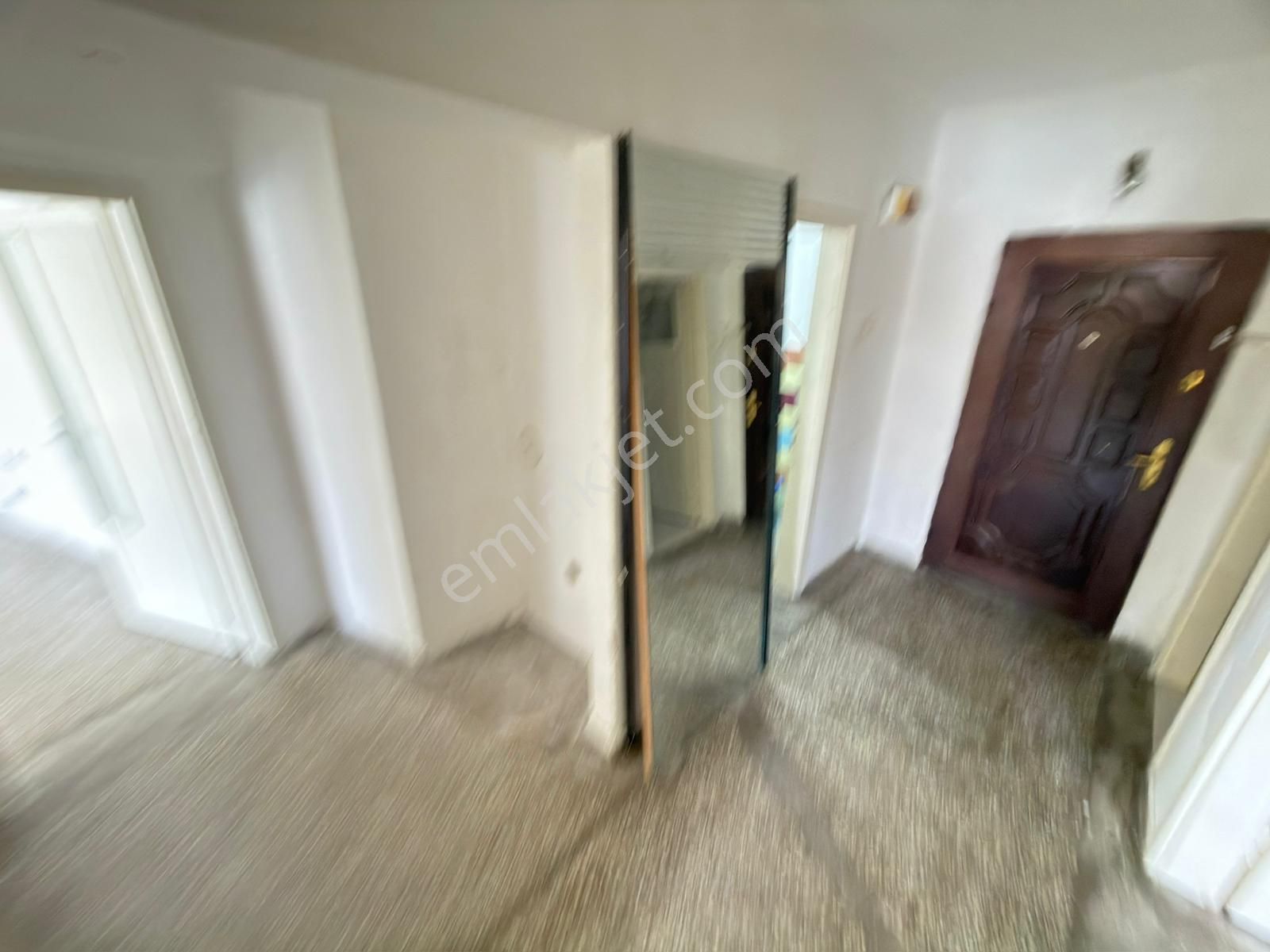 Kariyerden Arakat Yapısız 3+1 Daire 2 Kat Yüksek Kedili - Görsel 24