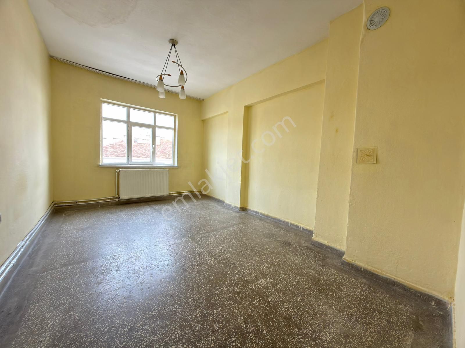 Kariyerden Arakat Yapısız 3+1 Daire 2 Kat Yüksek Kedili - Görsel 13