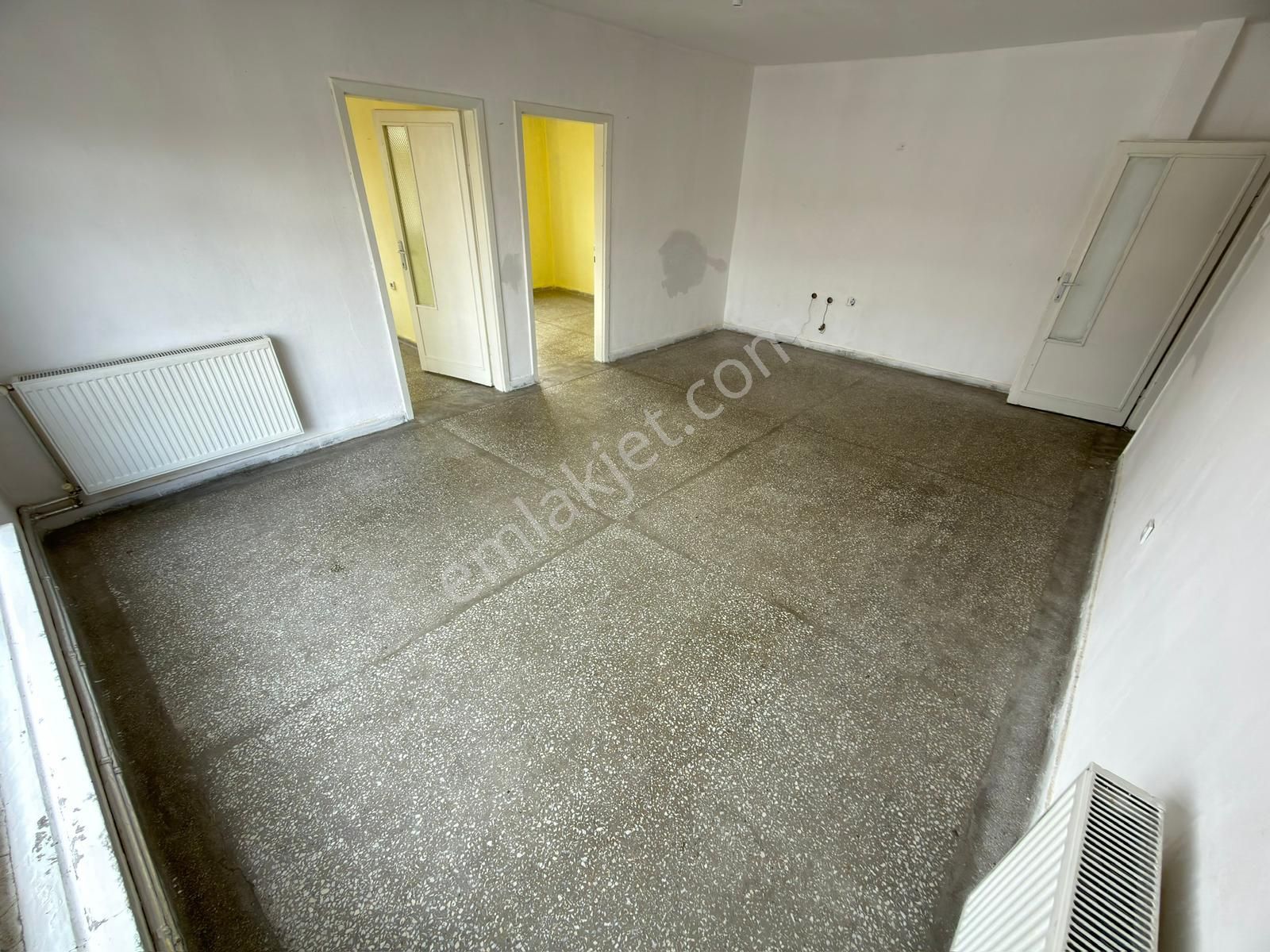 Kariyerden Arakat Yapısız 3+1 Daire 2 Kat Yüksek Kedili - Görsel 9