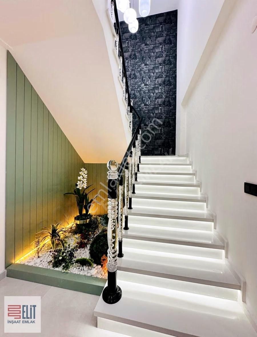 Didim Efeler Mahallesinde Sıfır, Lüks, Full Eşyalı 4+1 Villa - Görsel 10