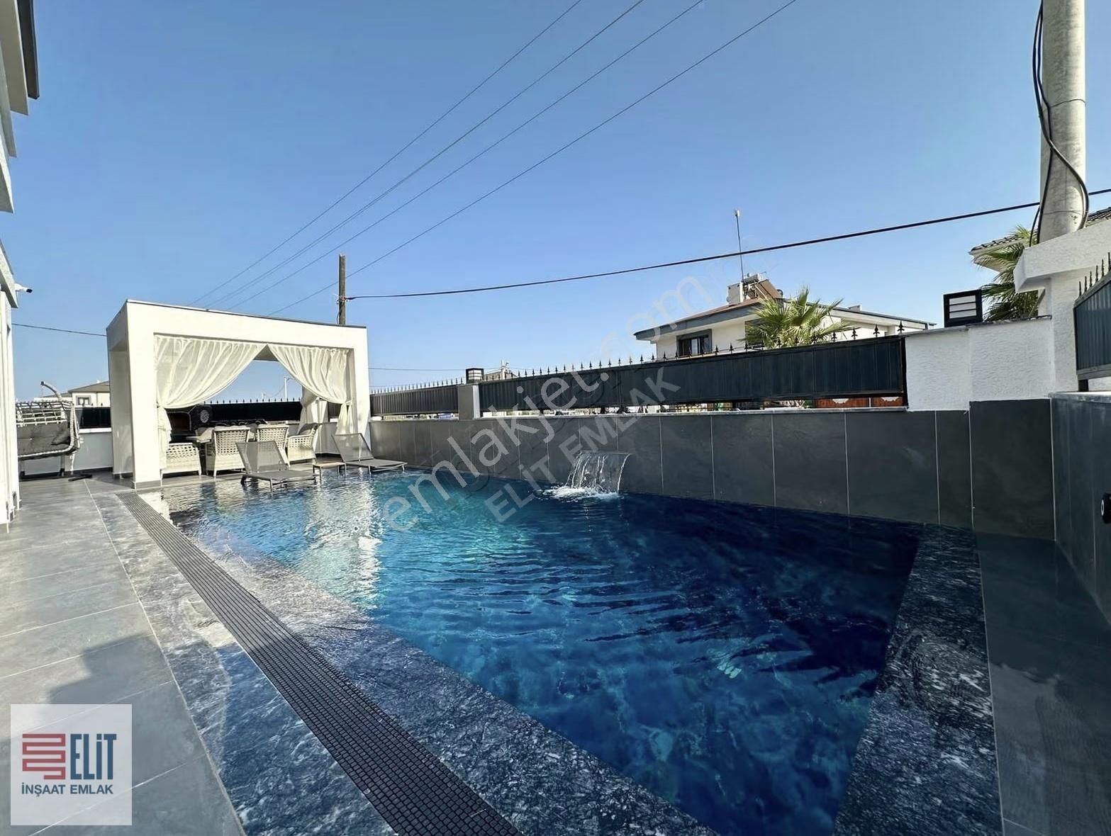 Didim Efeler Mahallesinde Sıfır, Lüks, Full Eşyalı 4+1 Villa - Görsel 15