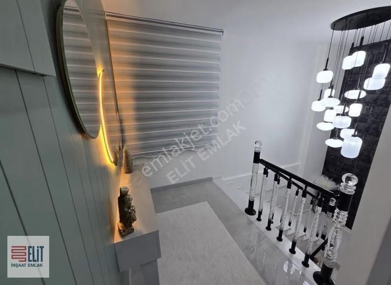 Didim Efeler Mahallesinde Sıfır, Lüks, Full Eşyalı 4+1 Villa - Görsel 30