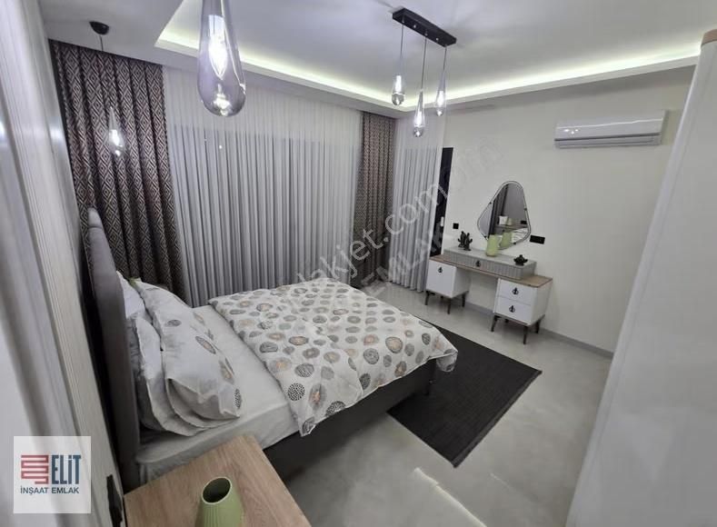 Didim Efeler Mahallesinde Sıfır, Lüks, Full Eşyalı 4+1 Villa - Görsel 21