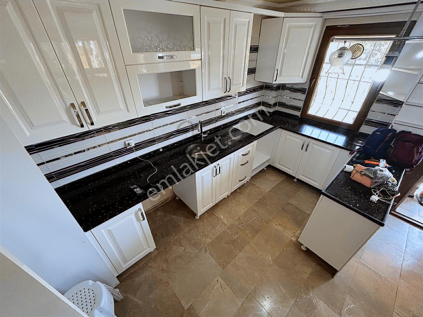 Menyap'tan Cadde Cepheli 4+1 Bahçeli Müstakil Villa - Görsel 6