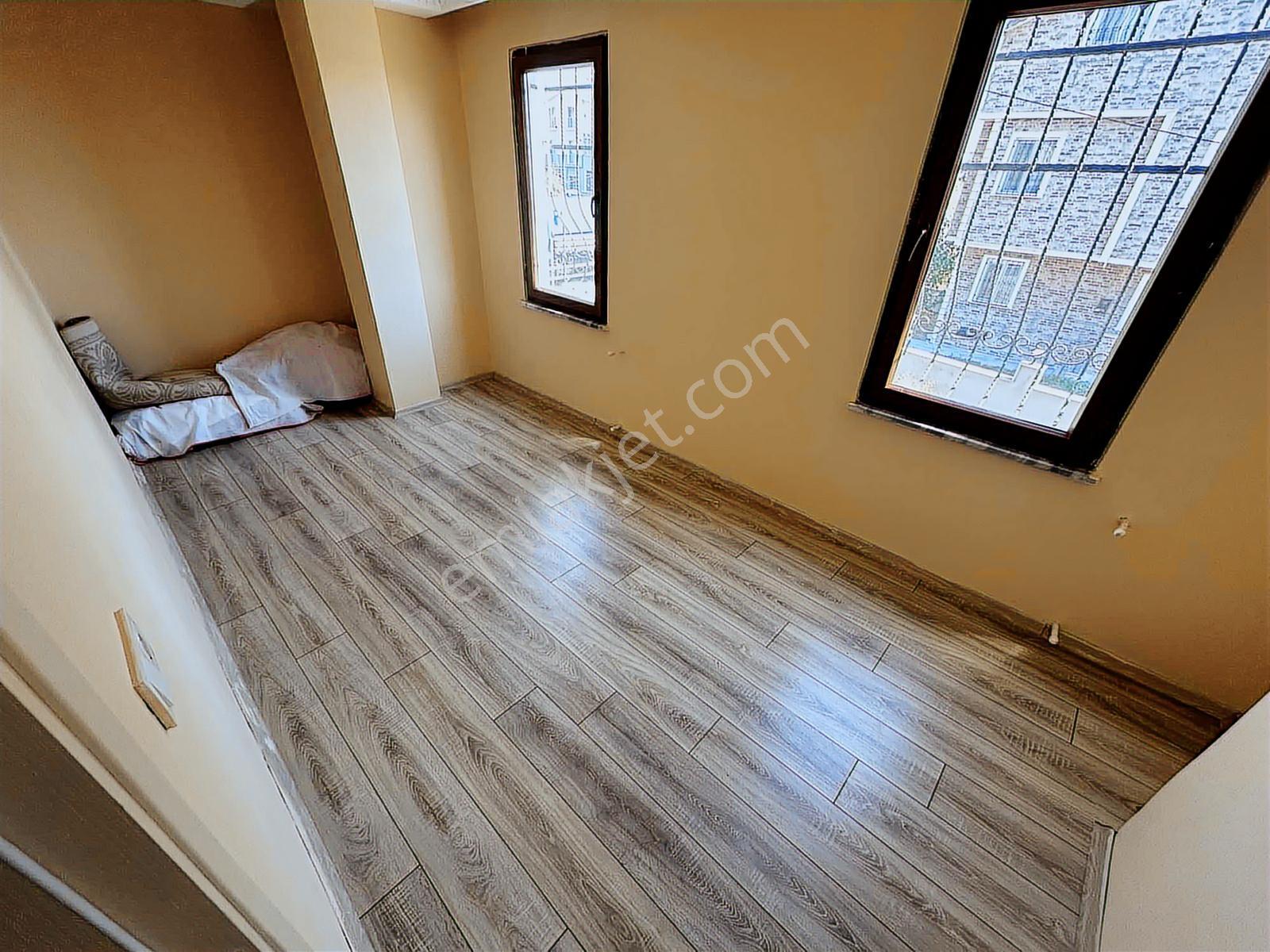 Menyap'tan Cadde Cepheli 4+1 Bahçeli Müstakil Villa - Görsel 18