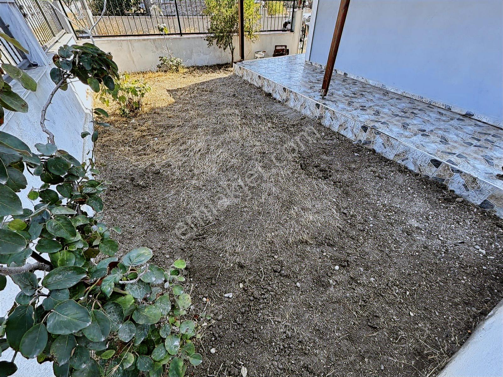 Menyap'tan Cadde Cepheli 4+1 Bahçeli Müstakil Villa - Görsel 5