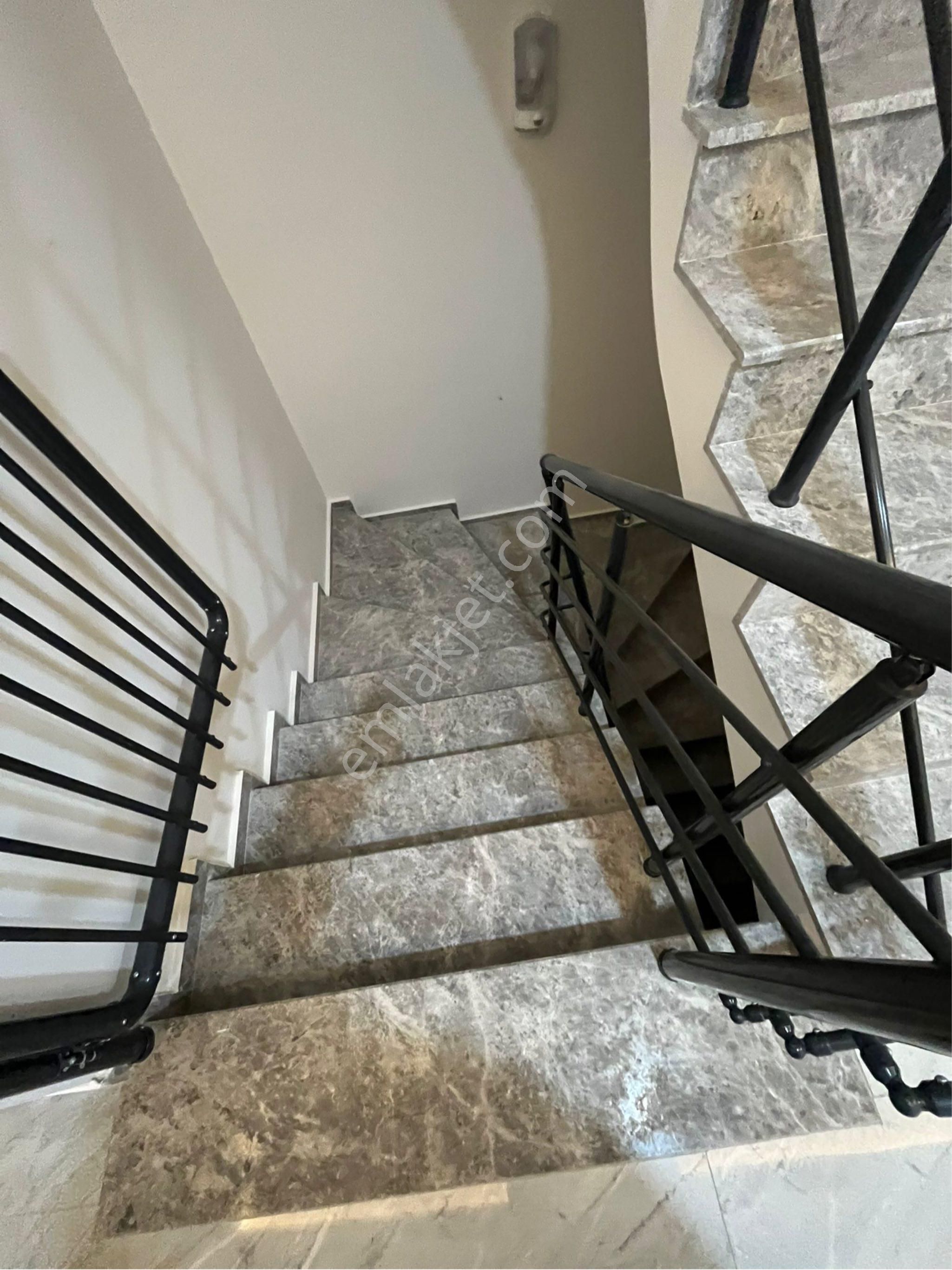 Kuşadası Nda Sıfır Havuzlu 1 Artı 1 Sıfır Daire - Görsel 2