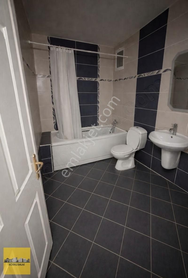 Kötekli Emlaktan Satılık Eski Acil Karşısı Konut + Ticari Daire - Görsel 3