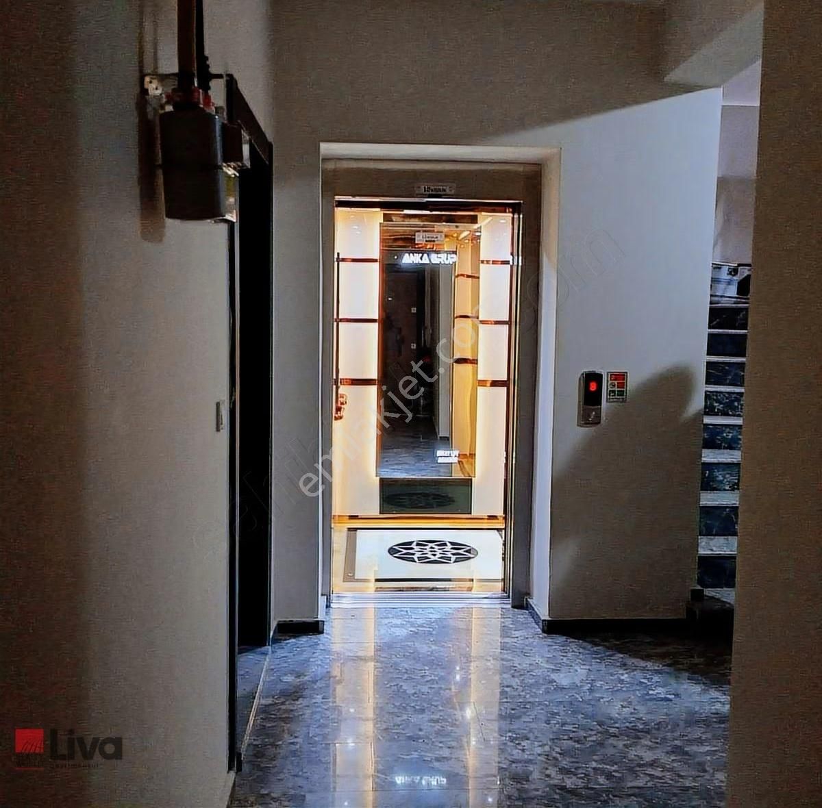 Realty World Liva Gayrimekulden Bahçelievlerde 1+1 Ara Kat Daire - Görsel 26