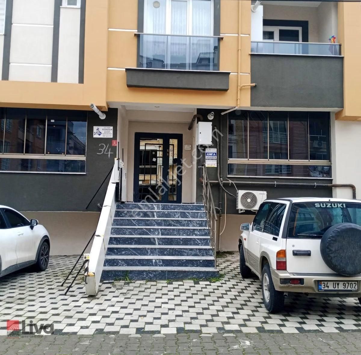Realty World Liva Gayrimekulden Bahçelievlerde 1+1 Ara Kat Daire - Görsel 18