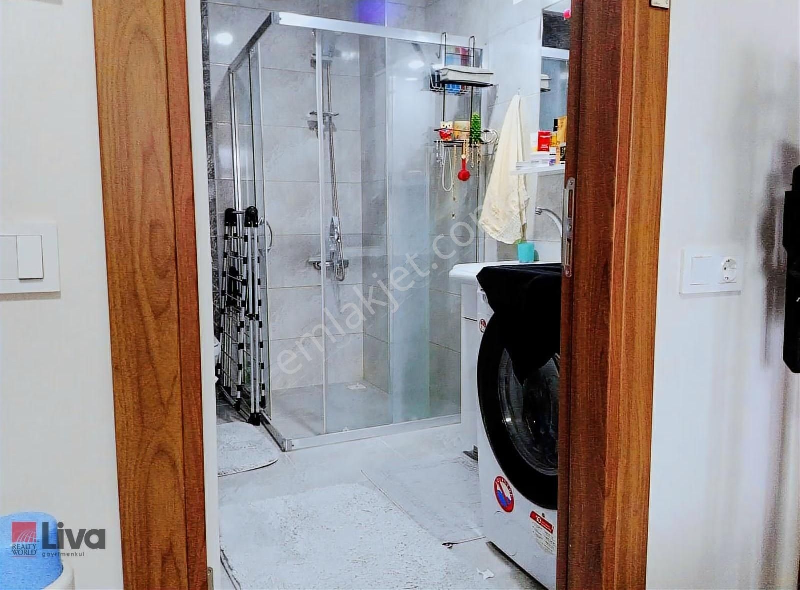 Realty World Liva Gayrimekulden Bahçelievlerde 1+1 Ara Kat Daire - Görsel 16