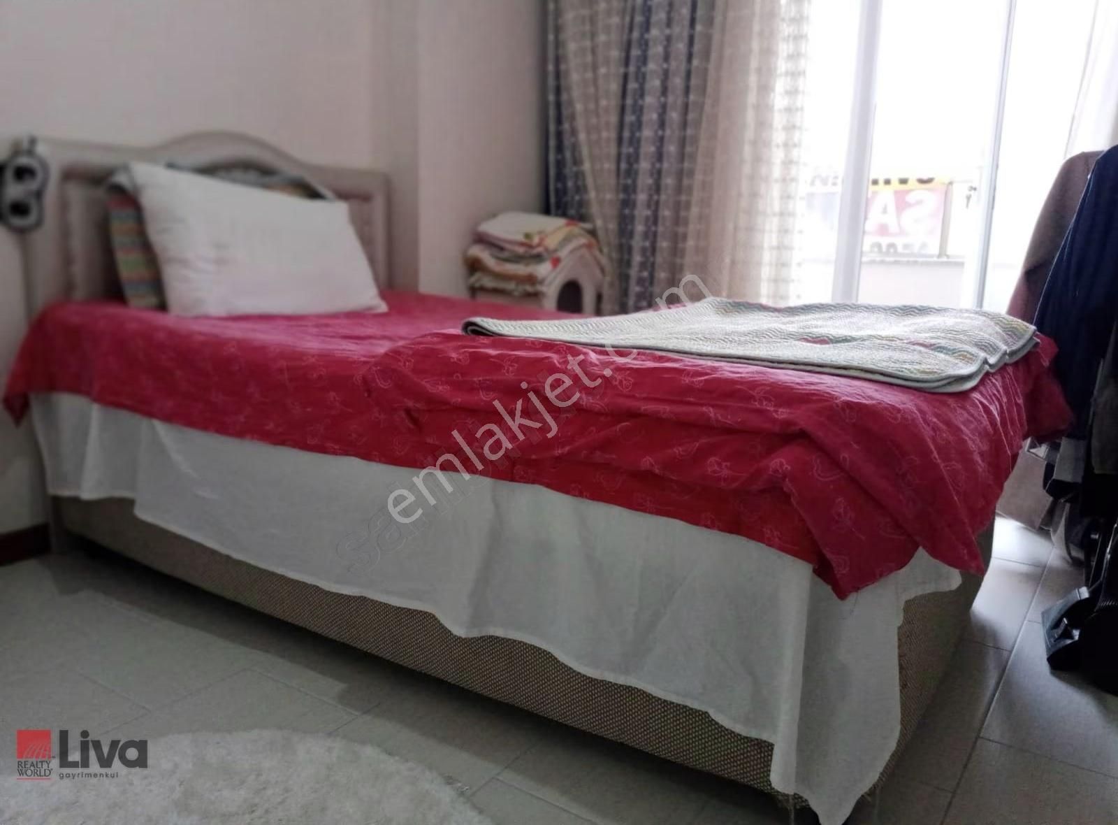 Realty World Liva Gayrimekulden Bahçelievlerde 1+1 Ara Kat Daire - Görsel 21