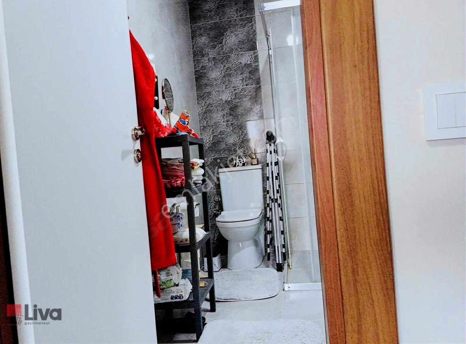 Realty World Liva Gayrimekulden Bahçelievlerde 1+1 Ara Kat Daire - Görsel 20