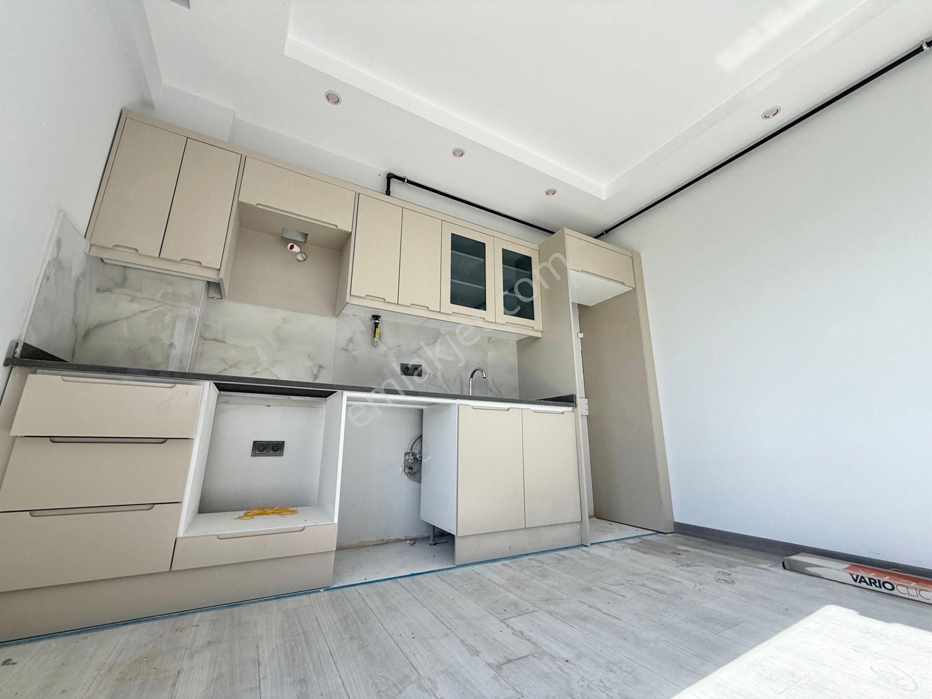 Yüksel'den Badem Alanın'da Arakat Öncephe 1+1 Satılık Daire - Görsel 14