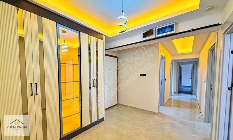 Vural Emlaktan Ara Katta 3+1 İskanlı G.odalı Ultra Lüx 145m2acil - Görsel 8