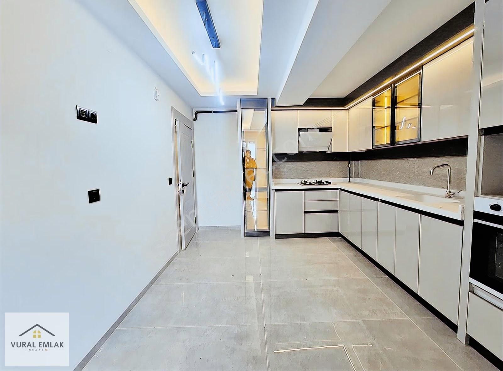 Vural Emlaktan Ara Katta 3+1 İskanlı G.odalı Ultra Lüx 145m2acil - Görsel 5