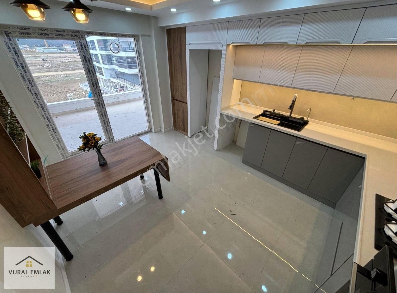 Vural Emlaktan Muazzam İşçilikli Kilerli Sıfır Ara Katta 4+1 - Görsel 17