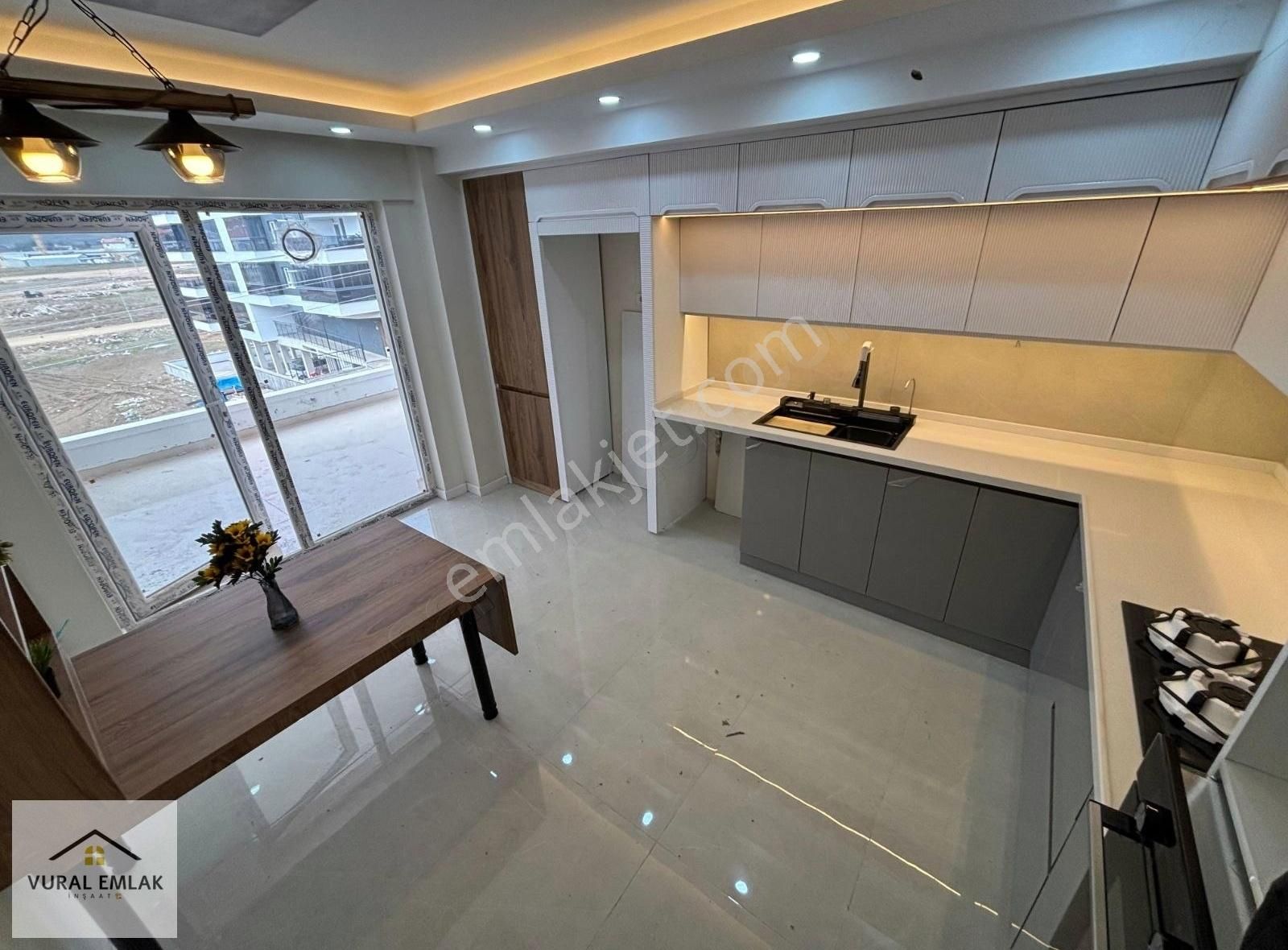 Vural Emlaktan Muazzam İşçilikli Kilerli Sıfır Ara Katta 4+1 - Görsel 11