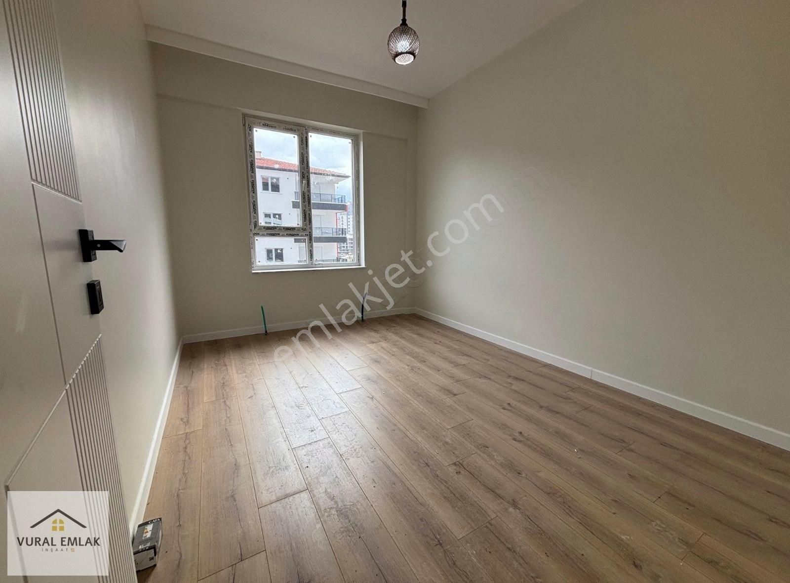 Vural Emlaktan Muazzam İşçilikli Kilerli Sıfır Ara Katta 4+1 - Görsel 9