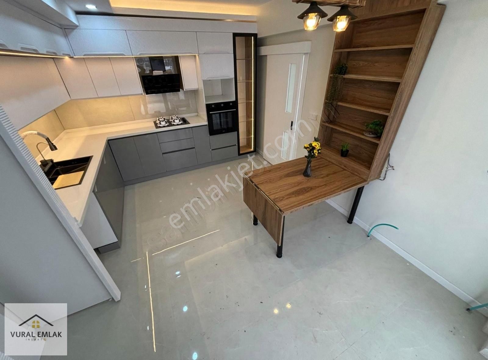 Vural Emlaktan Muazzam İşçilikli Kilerli Sıfır Ara Katta 4+1