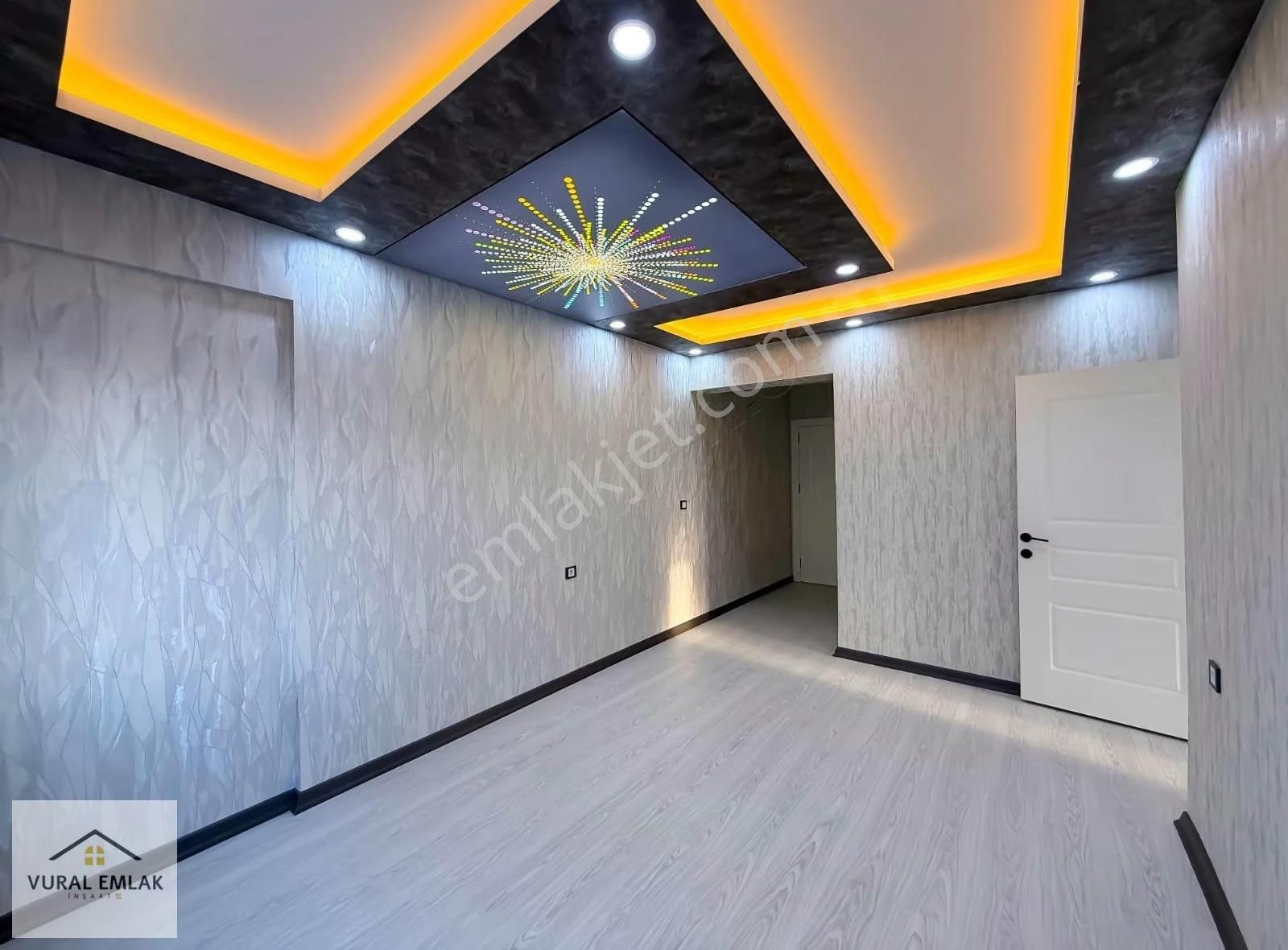 Vural Emlaktan 3+1 İskanlı Harika Tasarım, İnce İşçilikli Daire - Görsel 8