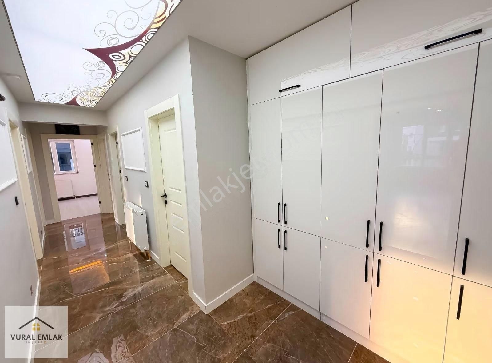 Vural Emlaktan 3+1 İskanlı Harika Tasarım, İnce İşçilikli Daire - Görsel 5