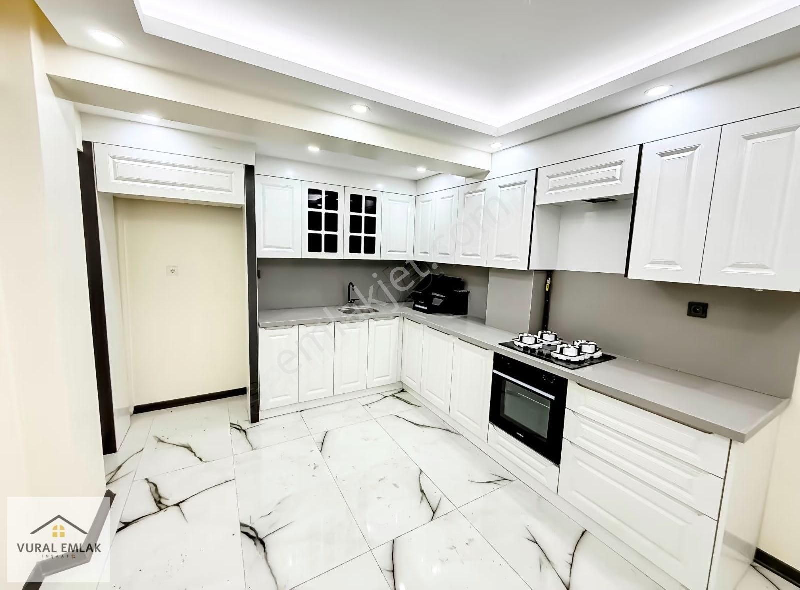 Vural Emlaktan 3+1 İskanlı Ultra Lüx Haftanın Kupon Fırsatı 145m - Görsel 3