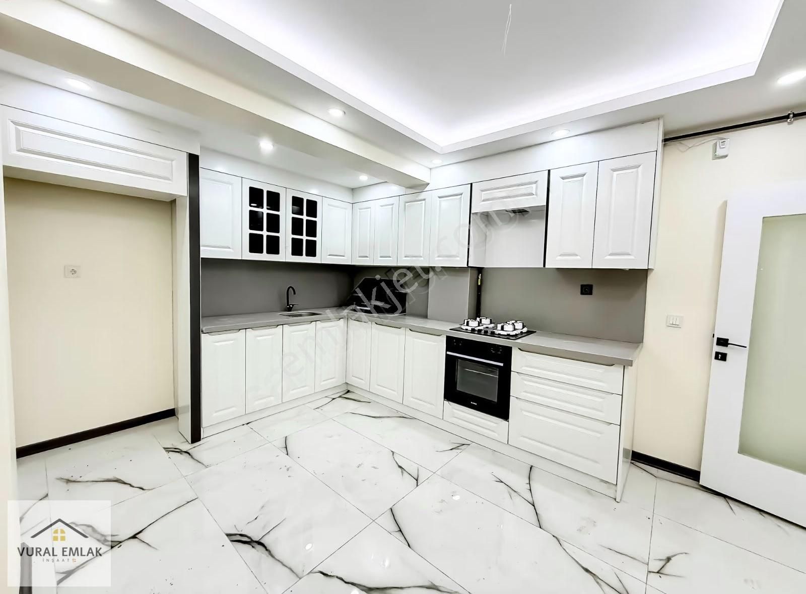 Vural Emlaktan 3+1 İskanlı Ultra Lüx Haftanın Kupon Fırsatı 145m - Görsel 13