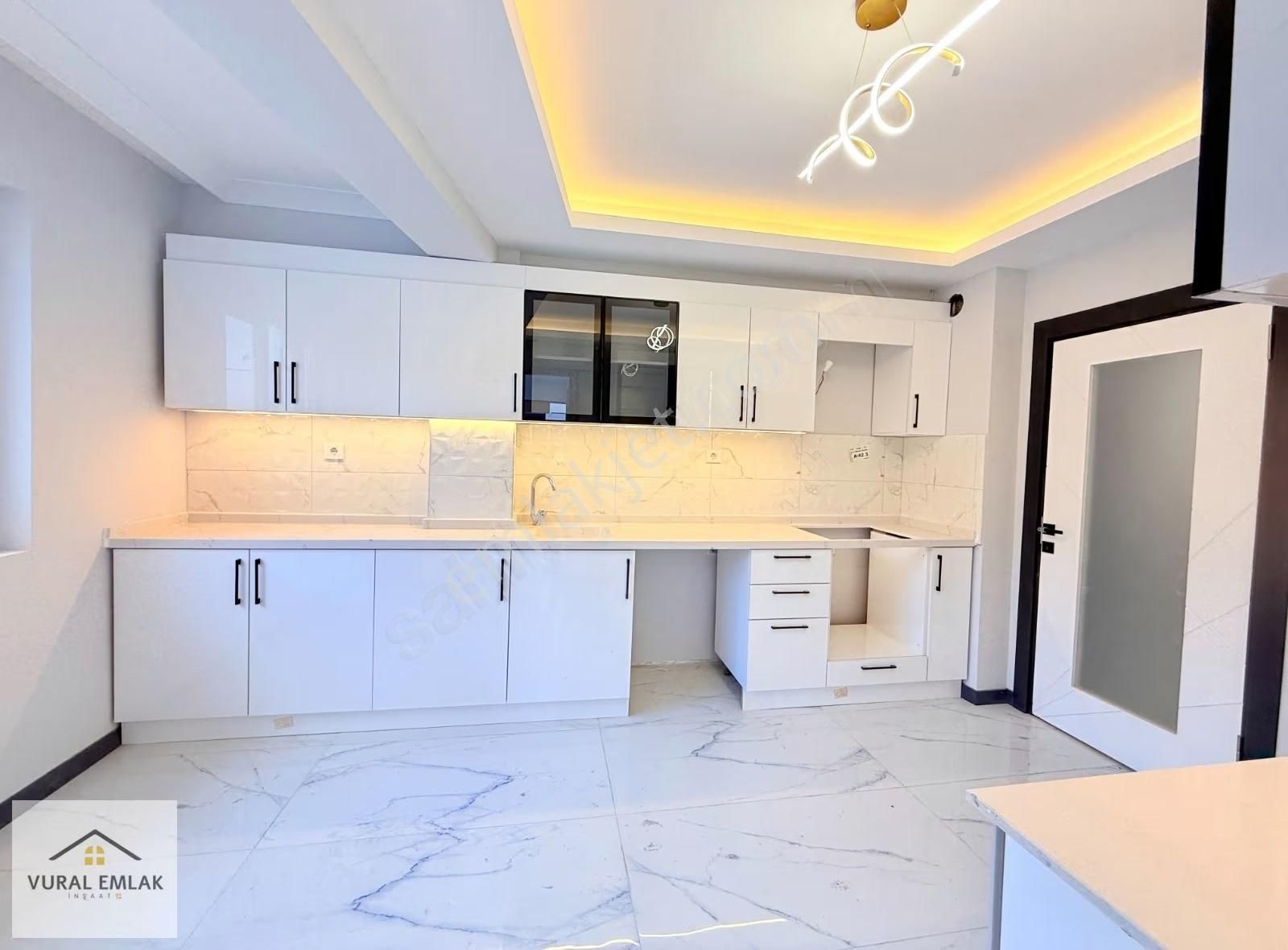 Vural Emlaktan 4+1 İskanlı Ultra Lüx Okular Bölgesinde 160m2 - Görsel 15