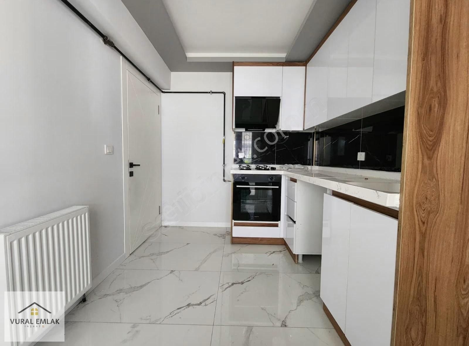 Vural Emlaktan 3+1 İskanlı Kombi Petek Full Yapılı Merkezde - Görsel 3