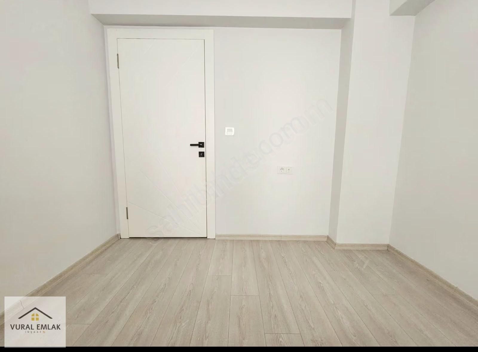 Vural Emlaktan 3+1 İskanlı Kombi Petek Full Yapılı Merkezde - Görsel 6